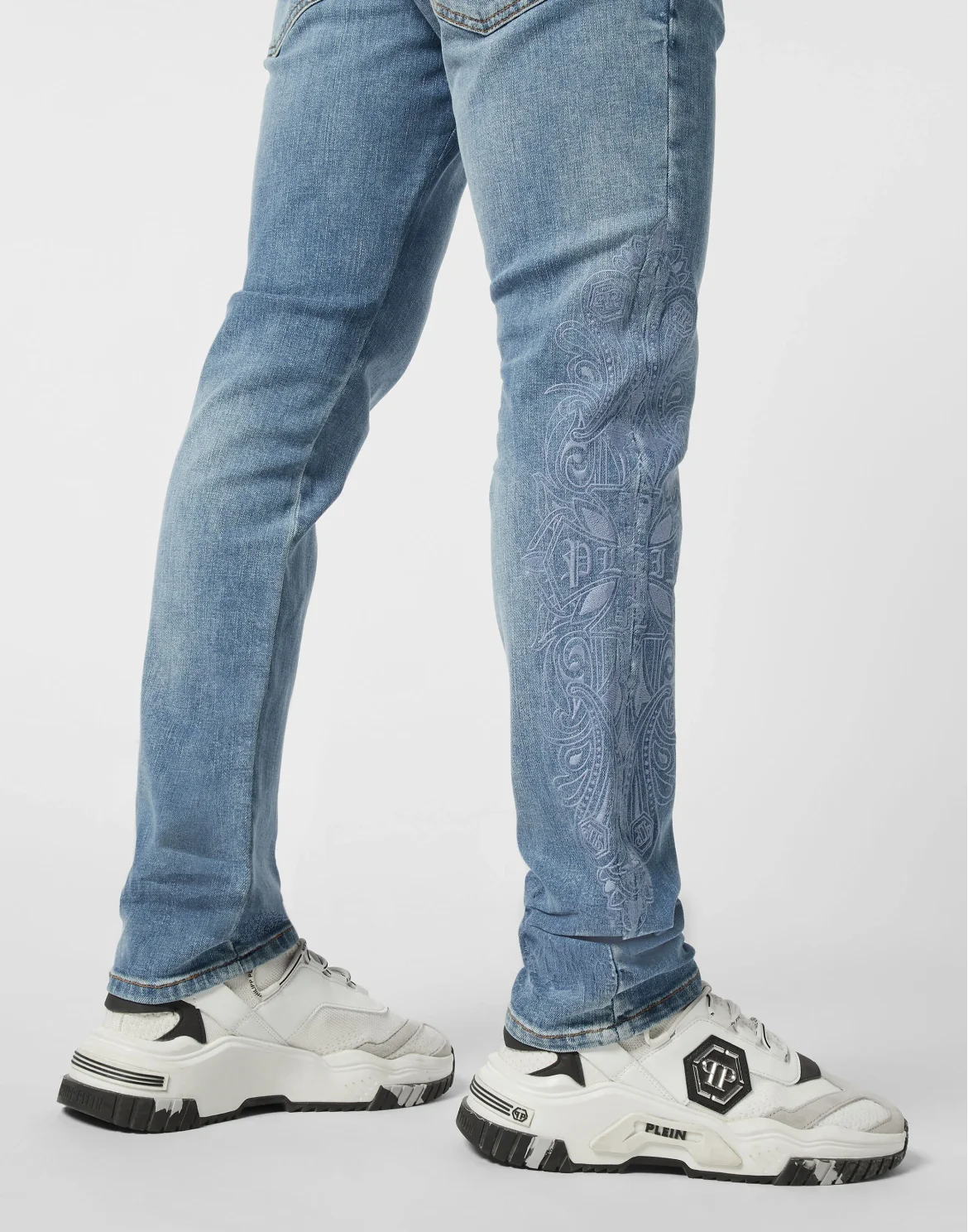 Embroidered Super Straight Cut Jeans Cross Gothic Plein, цвет: Темно-синий деним