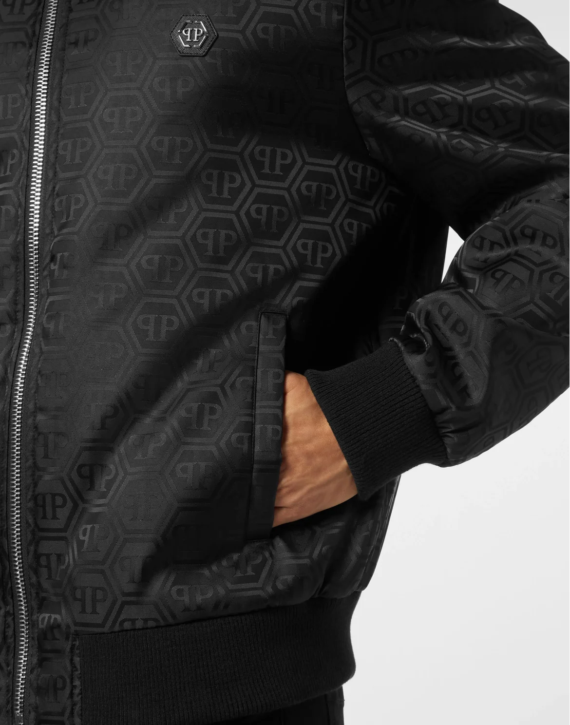 Nylon Bomber Jacquard Monogram, цвет: Черный