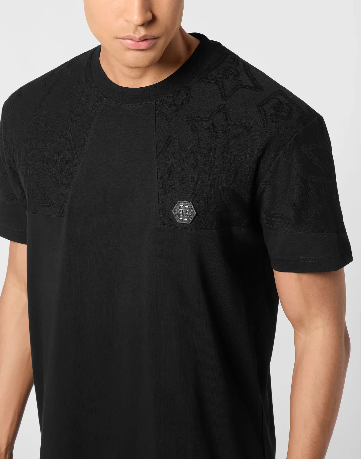 Round Neck T-Shirt Jacquard Crest Cut, цвет: Черный