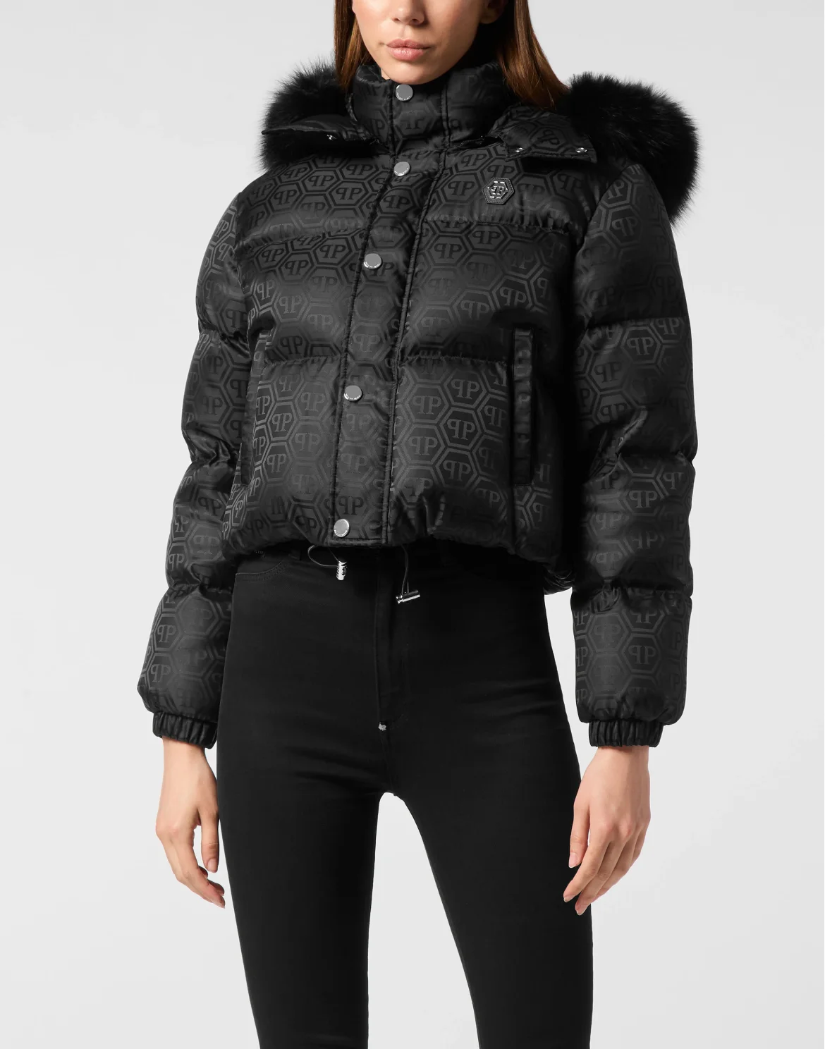 Cropped Nylon Down Jacket Monogram with Fox Fur, цвет: Черный