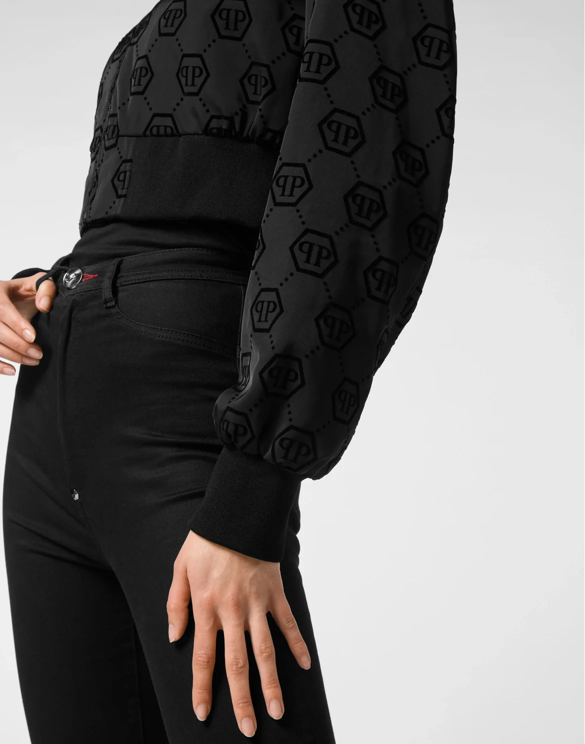 Cropped Bomber Jacket Flock Monogram, цвет: Черный