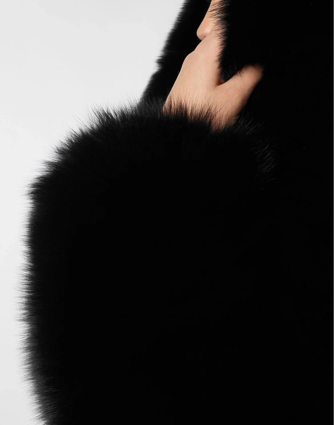 Fox Fur Hooded Short Jacket, цвет: Черный