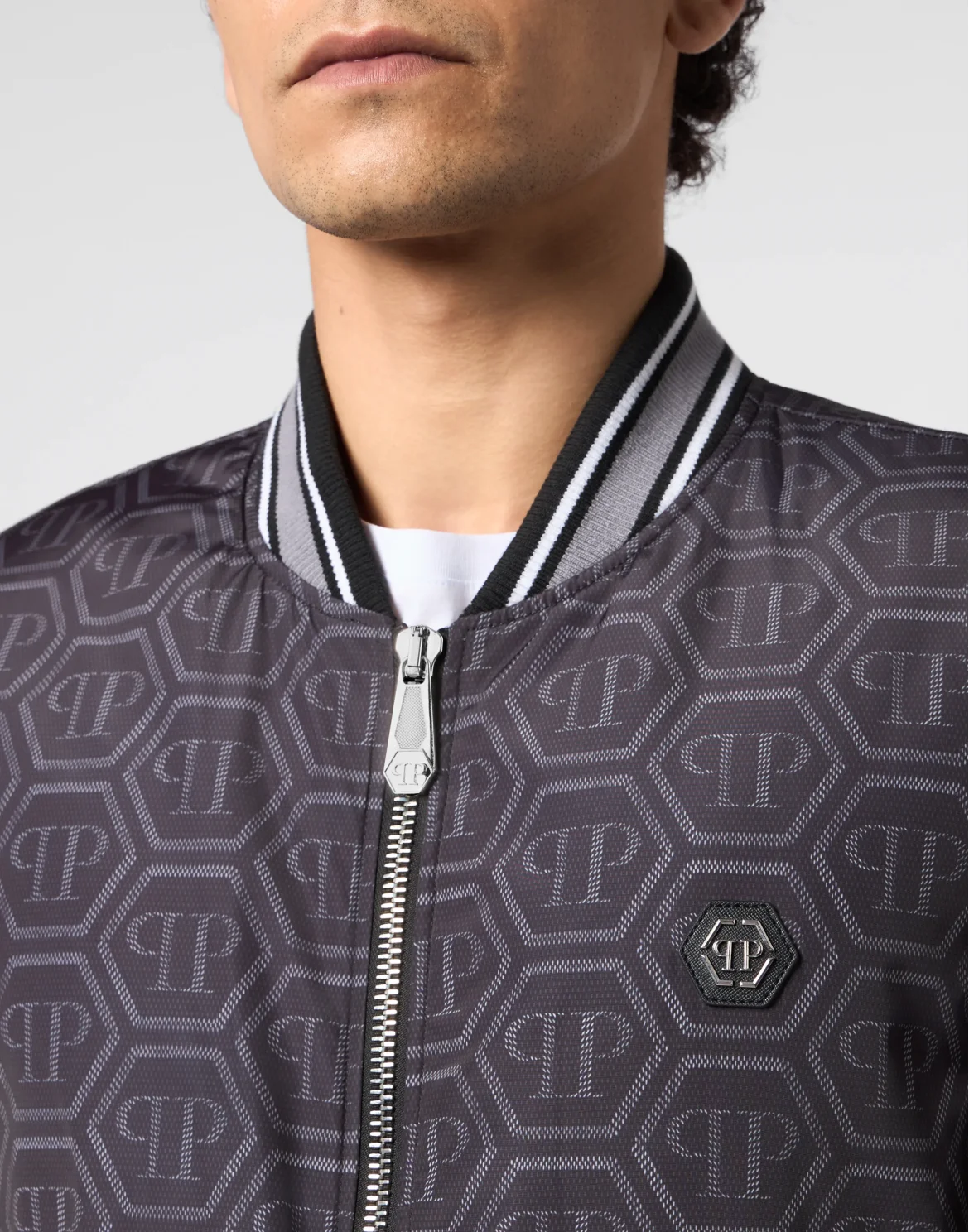 Nylon Bomber All-Over Monogram, цвет: Черный