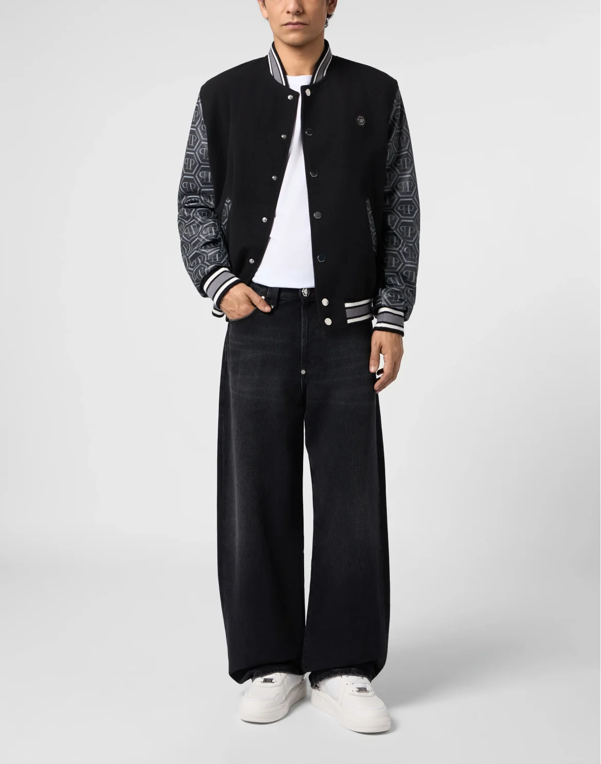 Bomber Jacket Monogram Sleeves, цвет: Черный