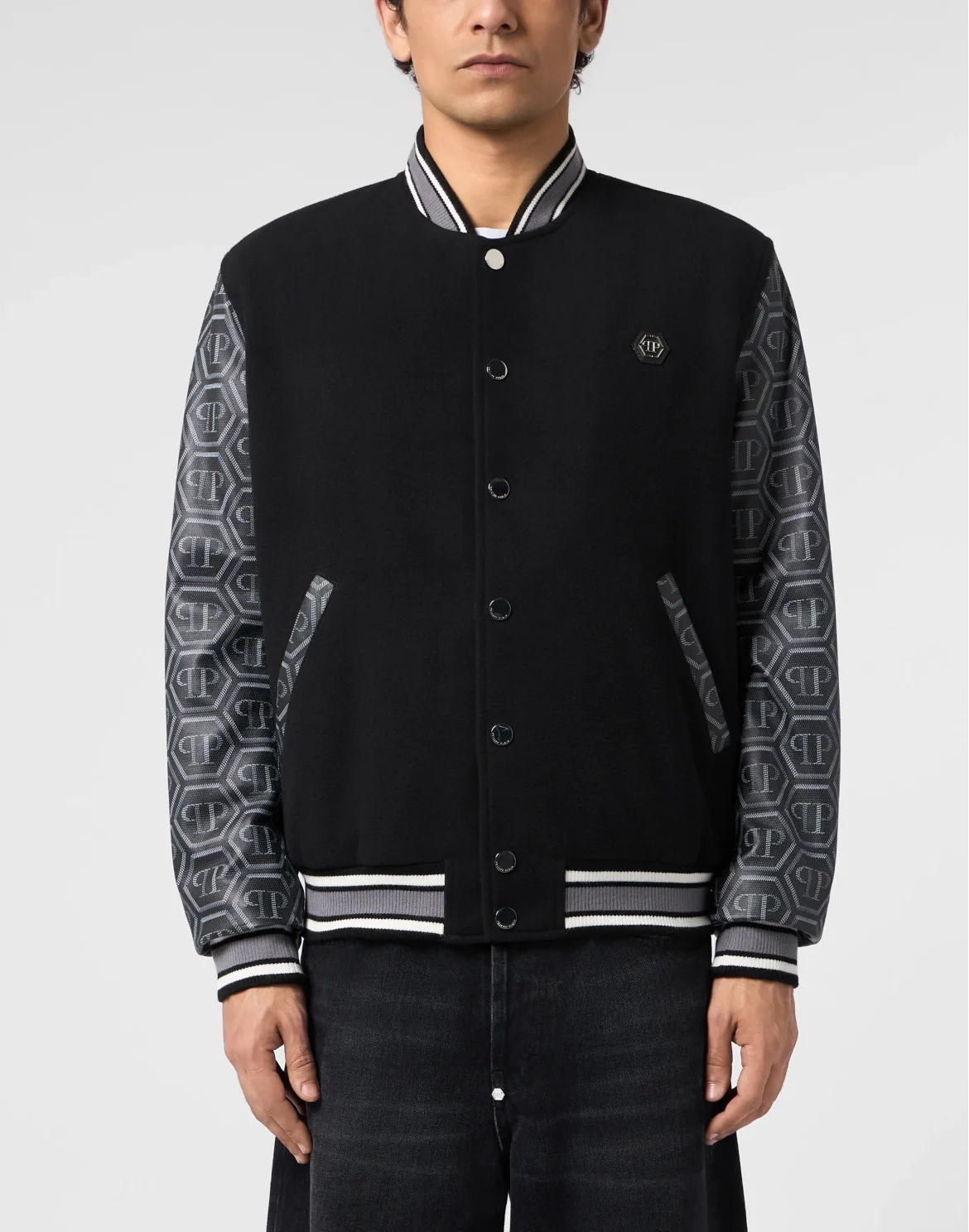 Bomber Jacket Monogram Sleeves, цвет: Черный