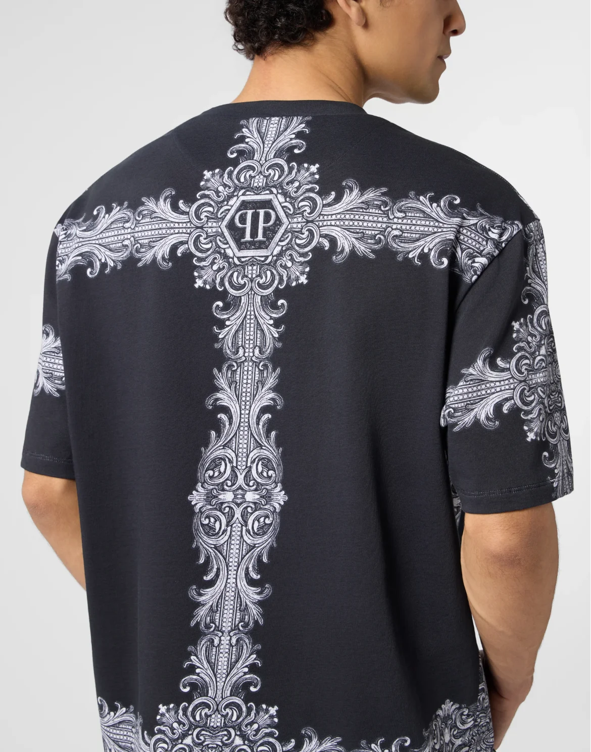 Oversize Fit T-Shirt Baroque Skull, цвет: Черный