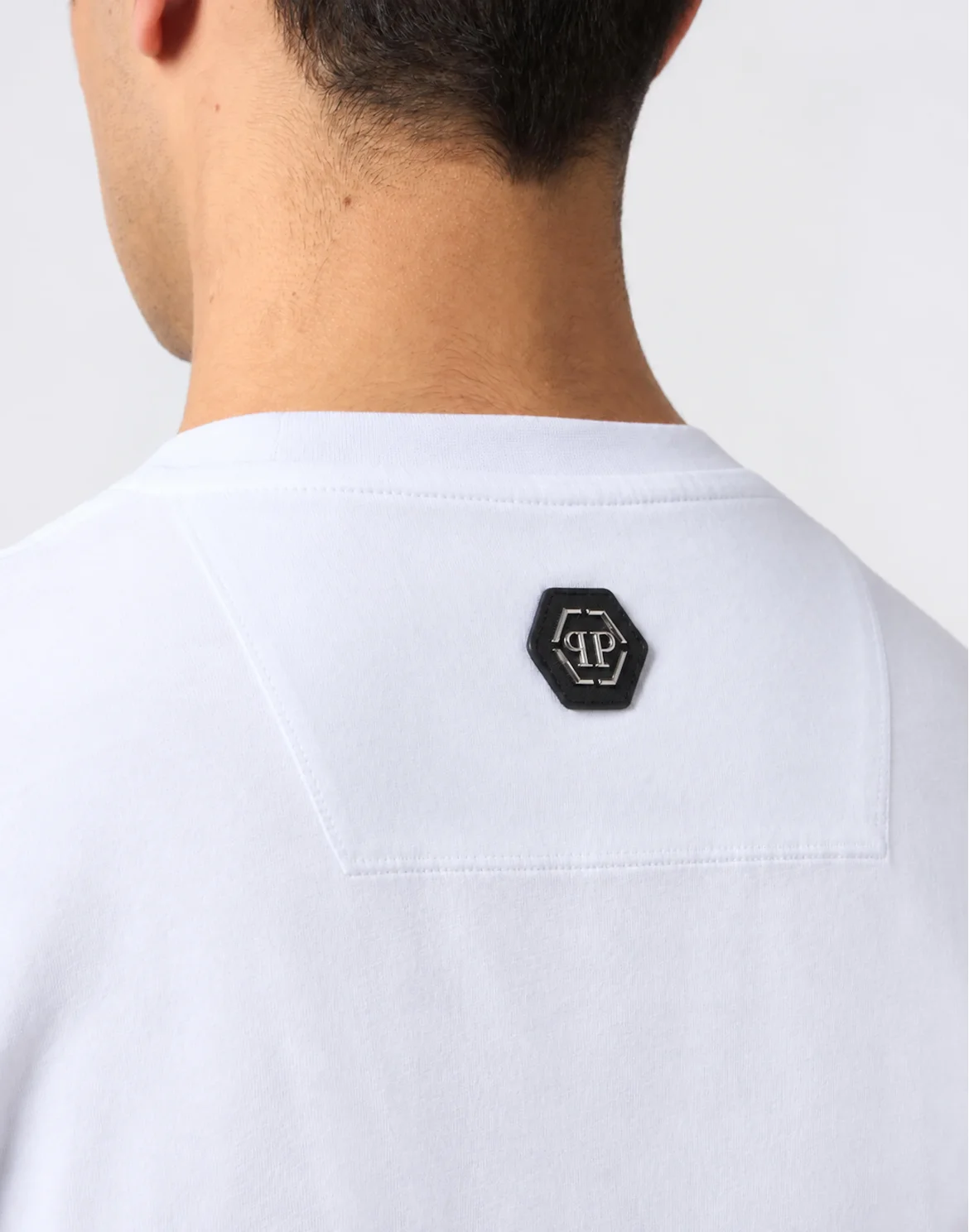 V-Neck T-Shirt Embroidery Hexagon, цвет: Белый