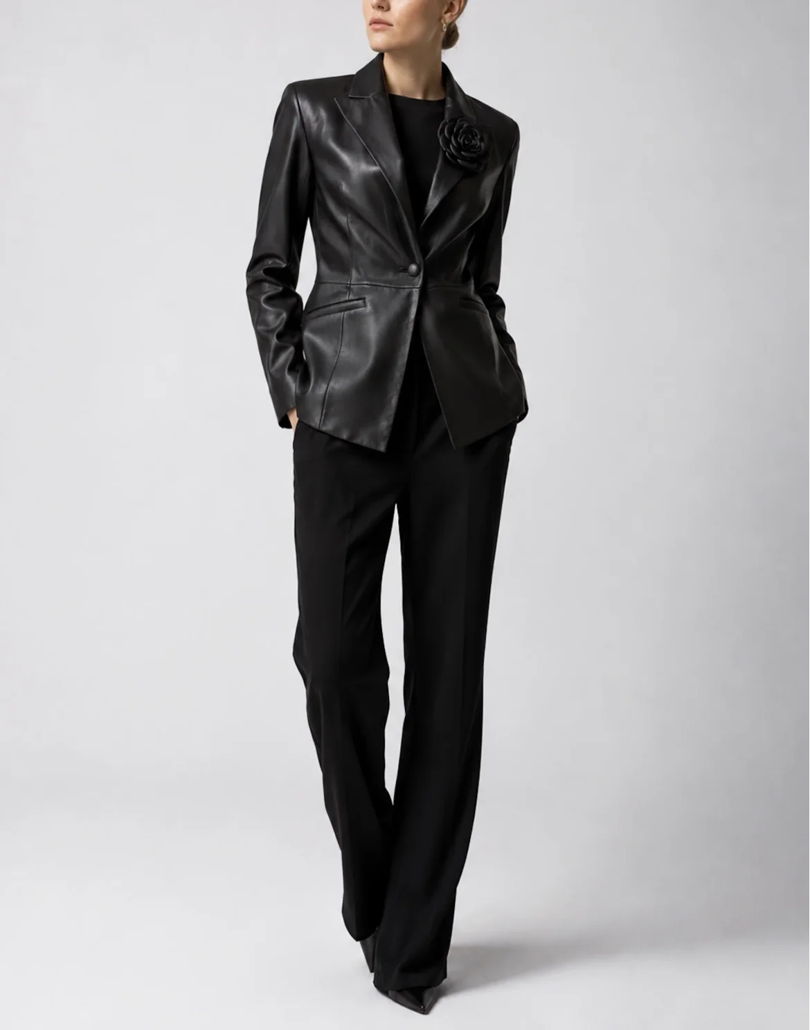 Fitted Leather Blazer Flower, цвет: Черный