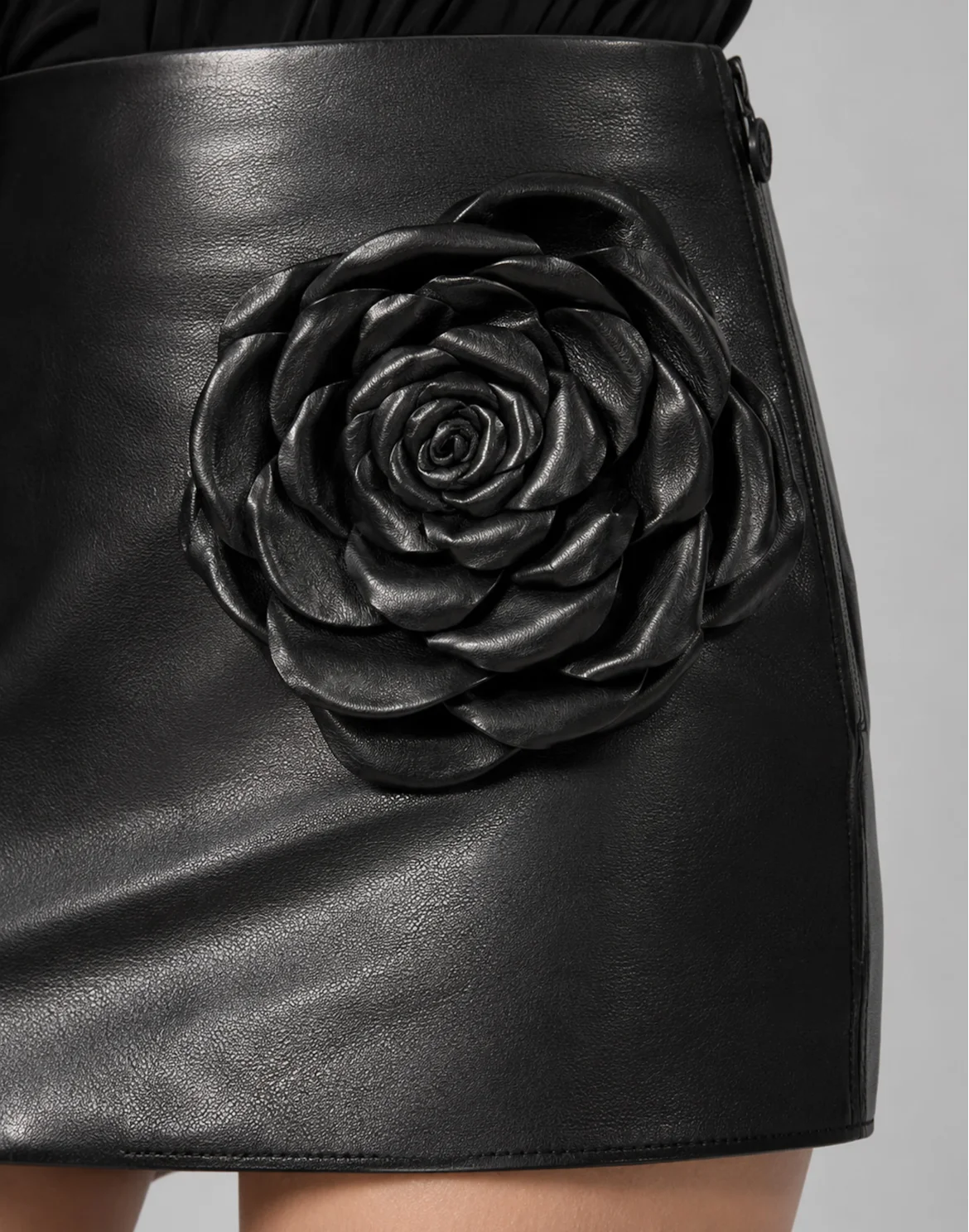 Leather Mini Skirt Flower, цвет: Черный