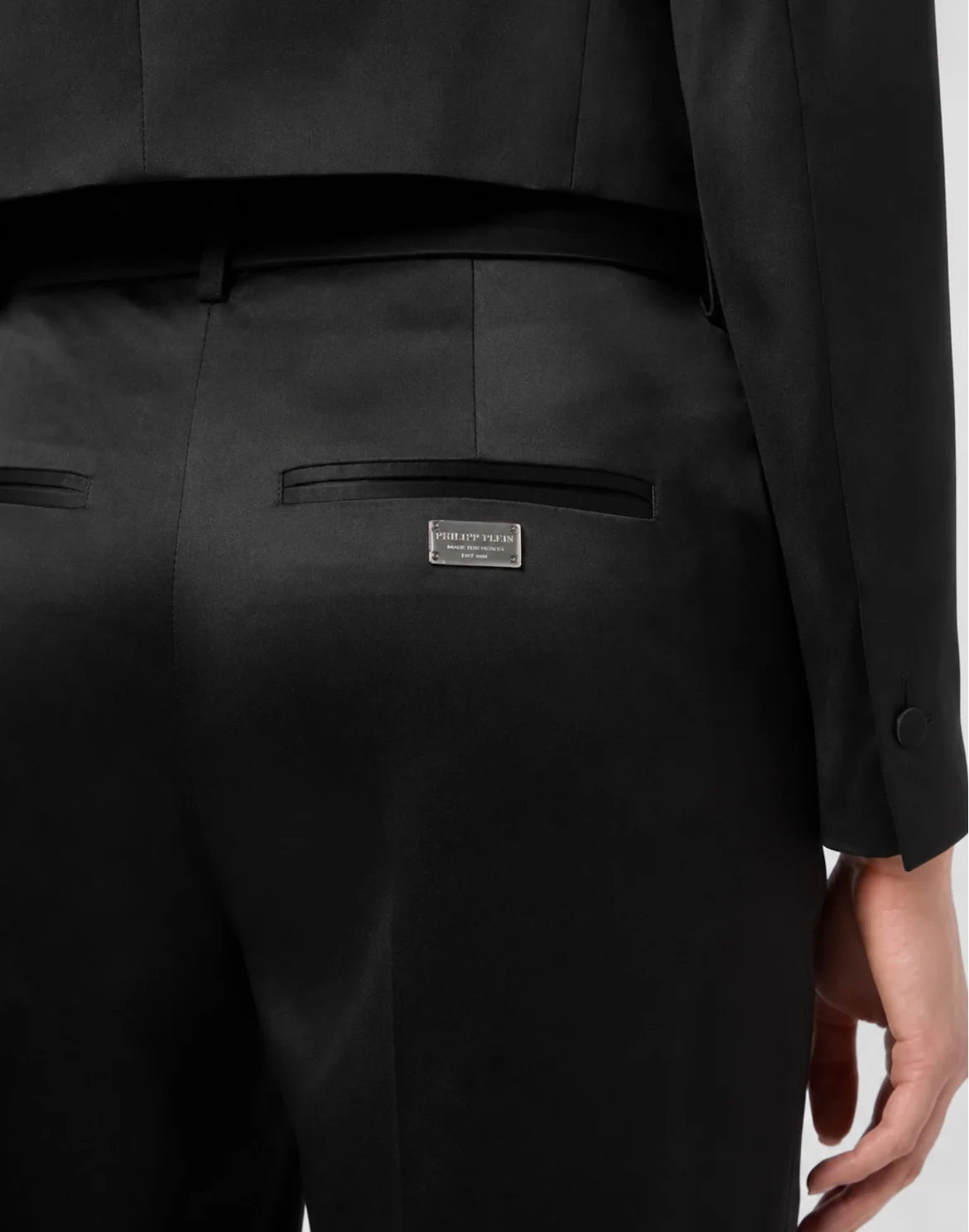 Satin Straight Fit Trousers, цвет: Черный