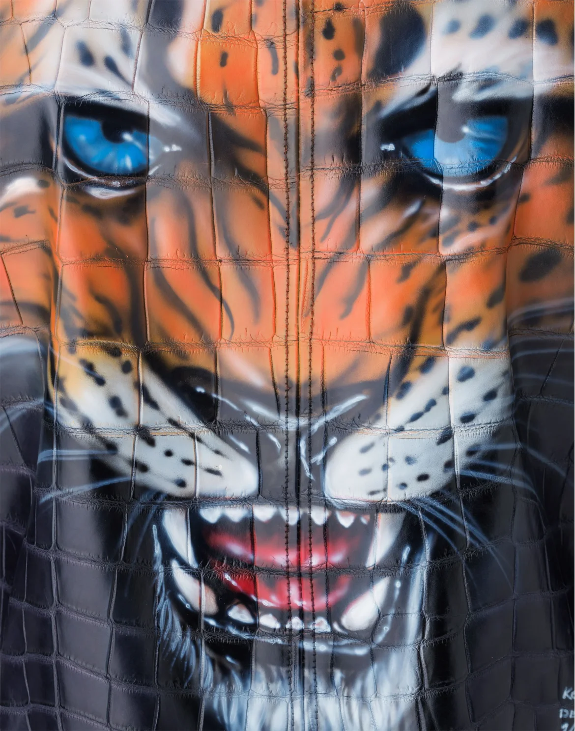 Leather Bomber "Tiger face", цвет: Синий
