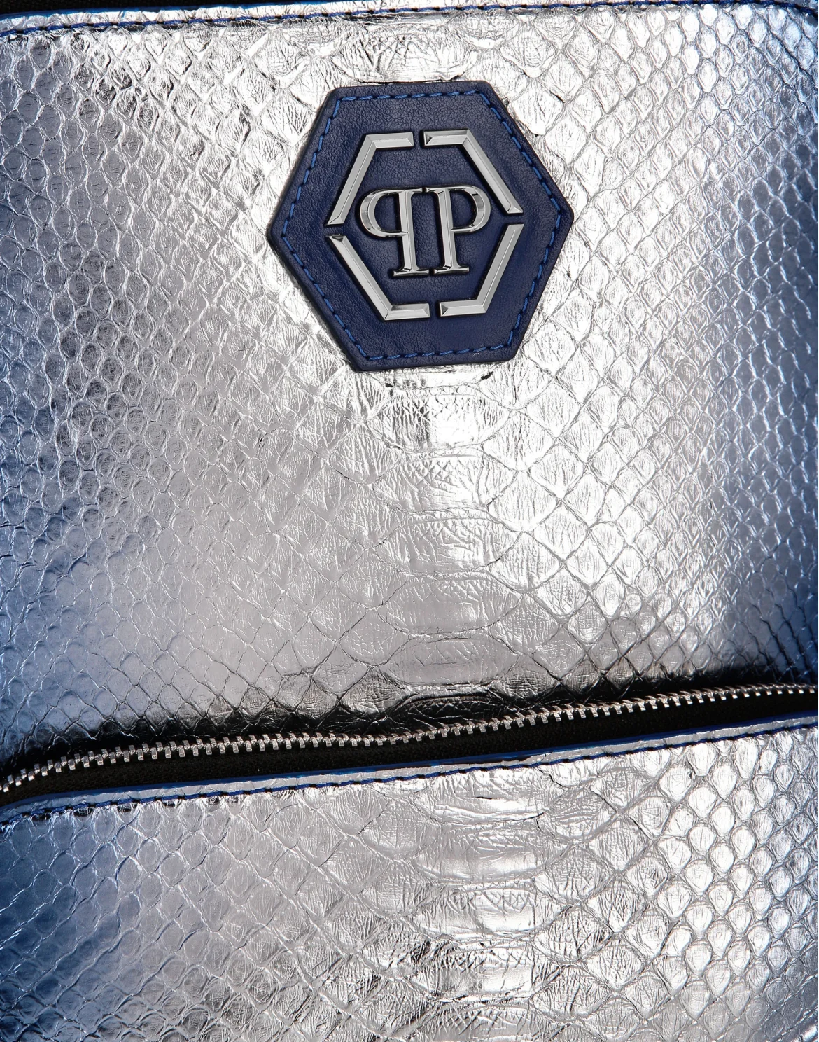 Python Cross Body Bag, цвет: Серебристый