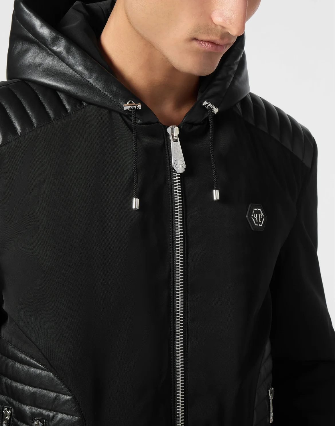Nylon Hooded Jacket LS With Leather Inserts, цвет: Черный