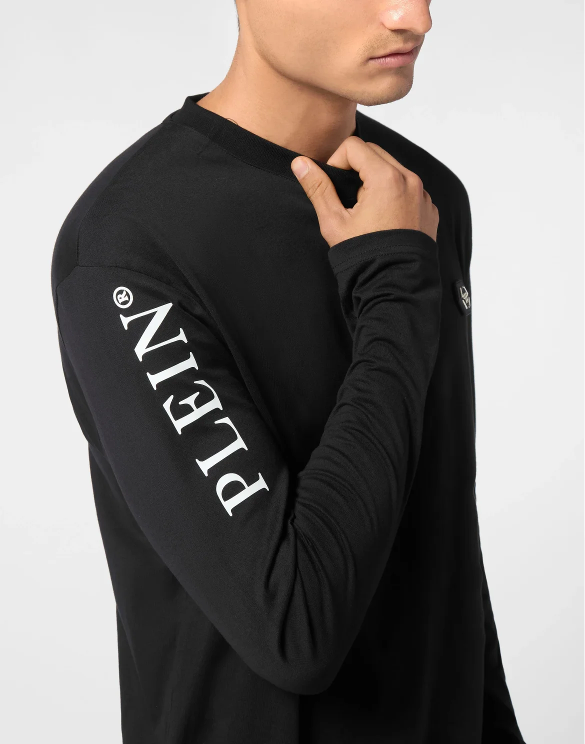 T-shirt Round Neck Long-Sleeve, цвет: Черный