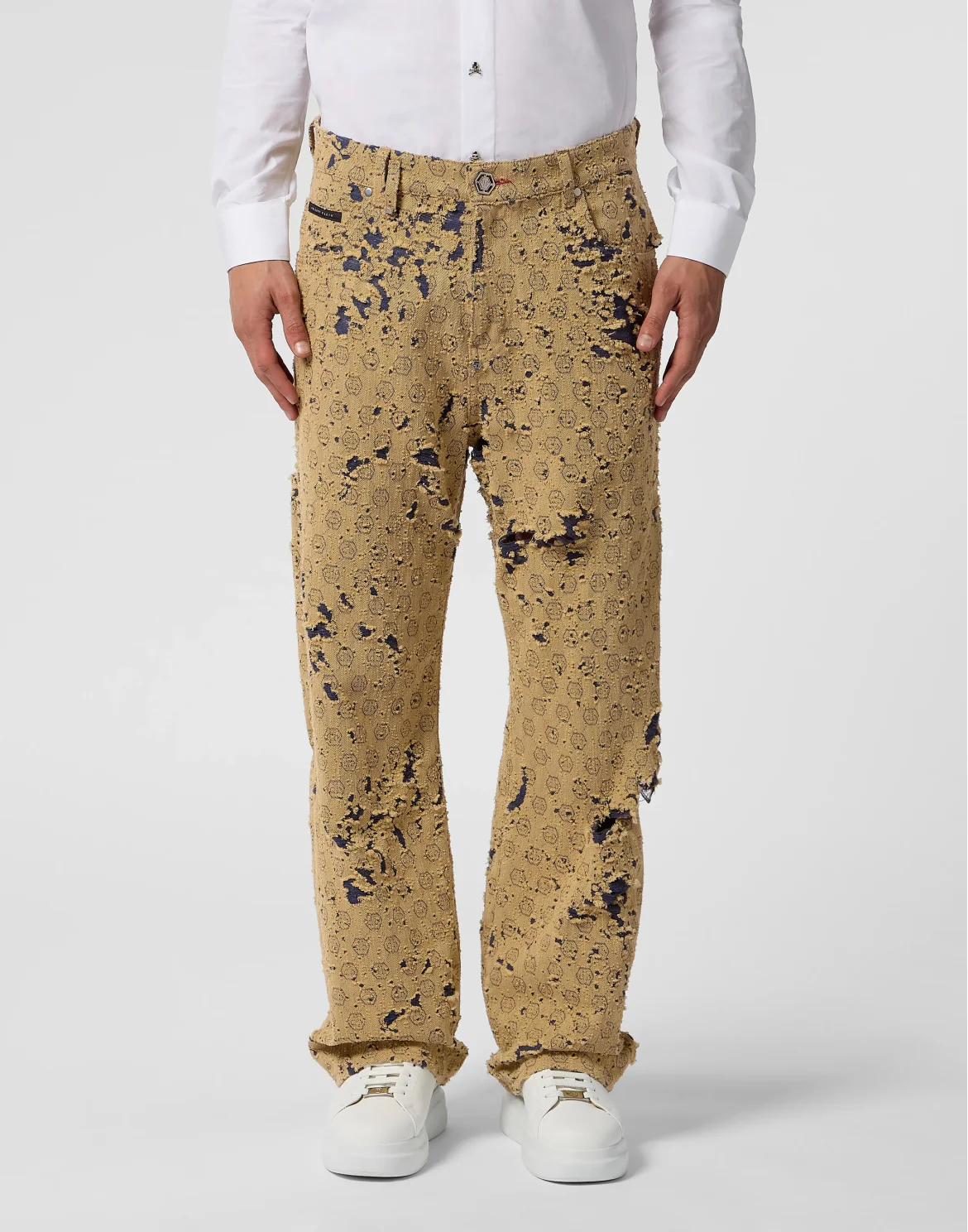 Destroyed Beach Boy Fit Jeans Monogram, цвет: Бежевый