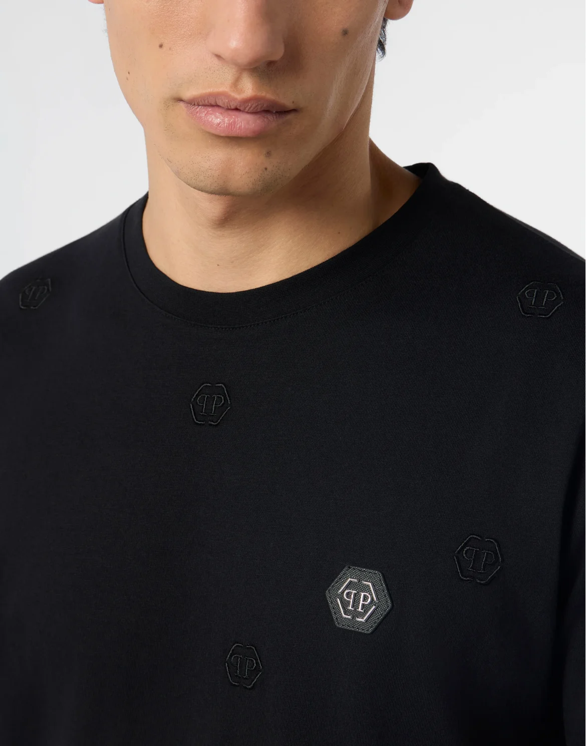 Embroidered Round Neck T-Shirt Monogram Monogram, цвет: Черный