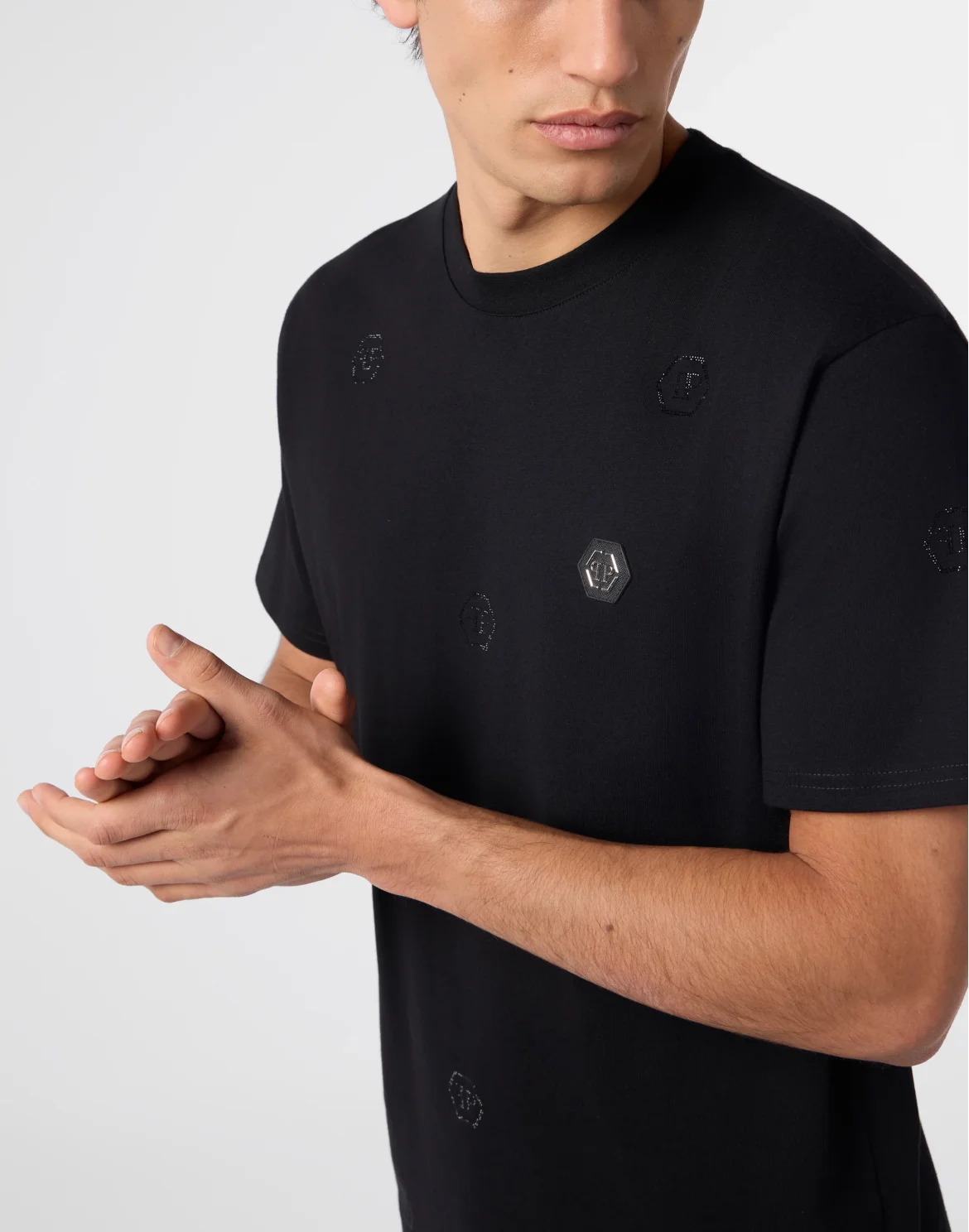 Round Neck T-Shirt Monogram Stones Monogram, цвет: Черный