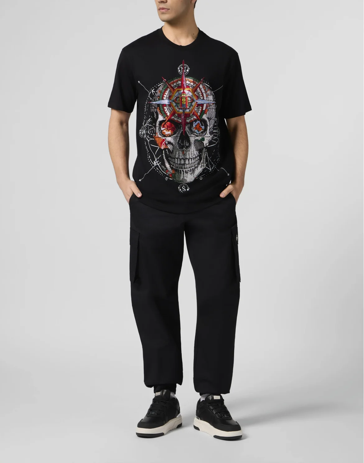 Round Neck T-Shirt Wind Rose Skull Stones, цвет: Черный