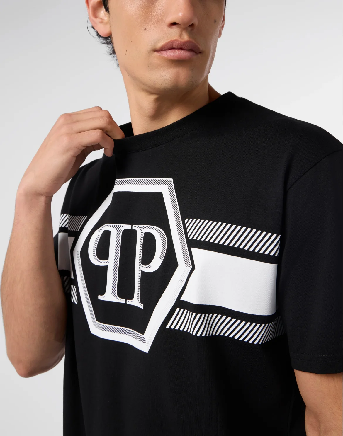 Round Neck T-Shirt Hexagon Line, цвет: Черный