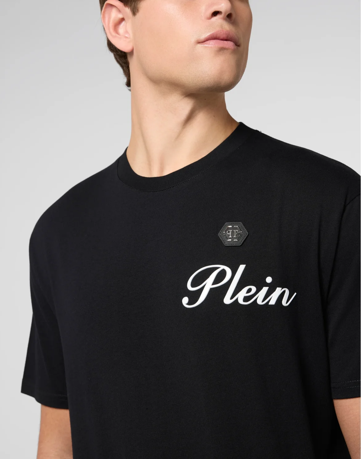 Round Neck T-Shirt Embossed Signature, цвет: Черный