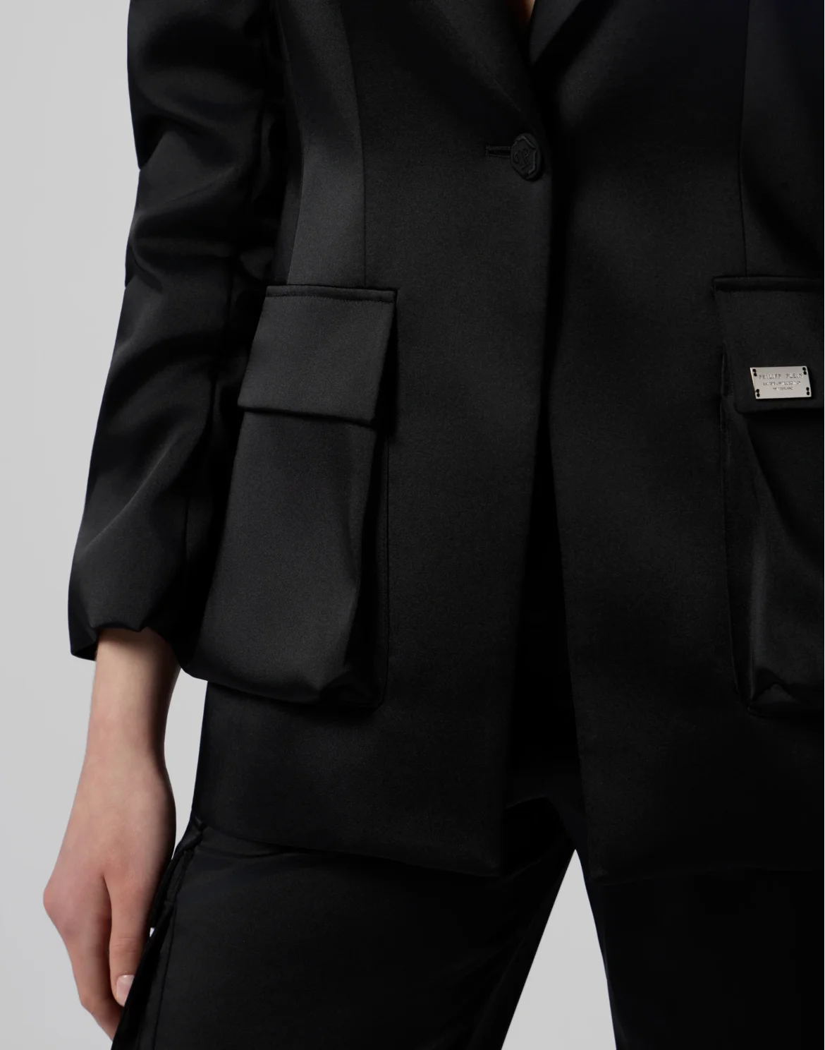 Satin Cargo Fit Blazer, цвет: Черный