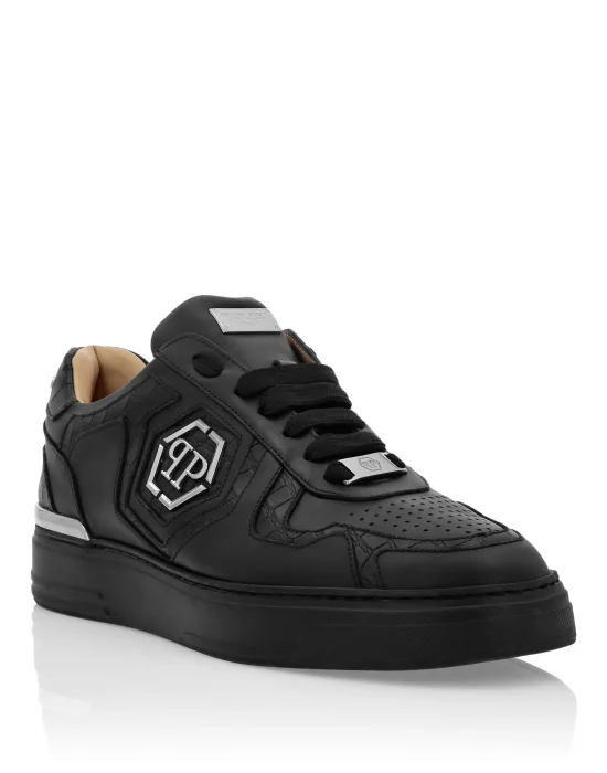 Low Top Sneakers