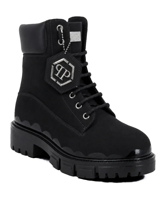 Nabuk Lace-Up Boots Immersed