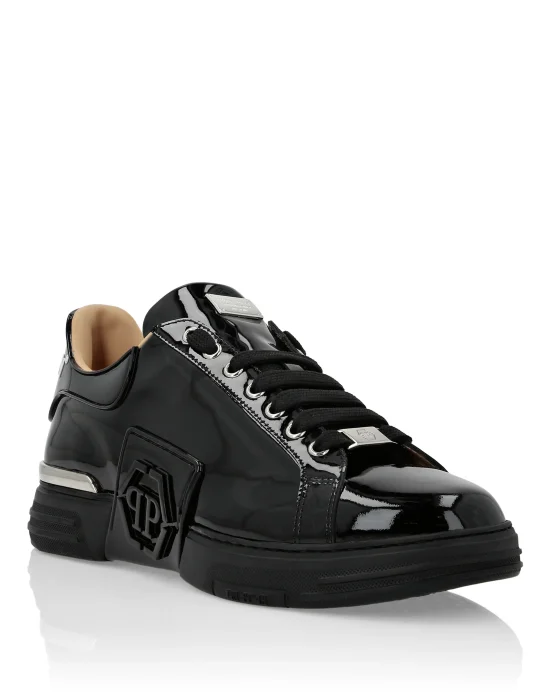 Patent Leather Lo-Top Sneakers Hexagon