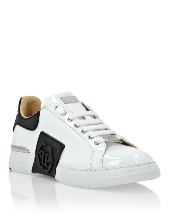 Patent Leather Lo-Top Sneakers Hexagon