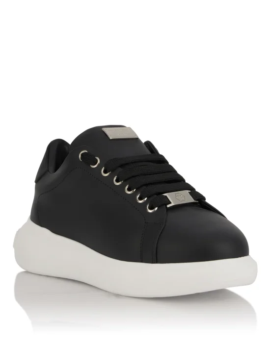 Low Top Sneakers New Basic Plein