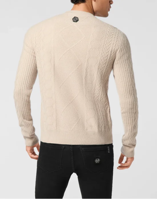 Round Neck Pullover Braids
