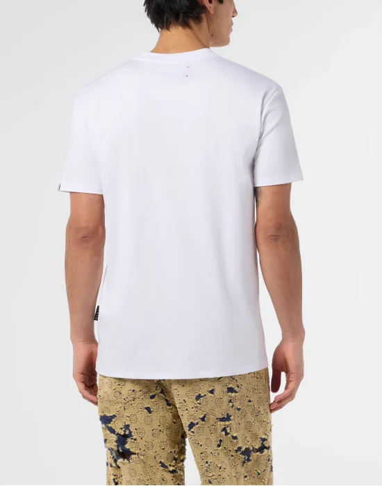 Basic V-Neck T-Shirt Skull