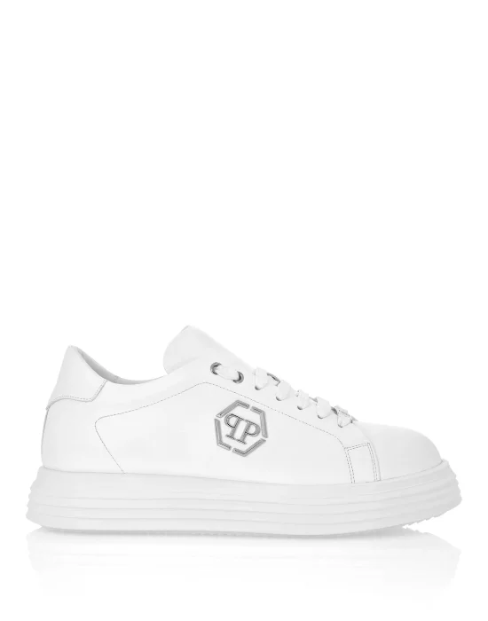 Low Top Sneakers Banks Hexagon