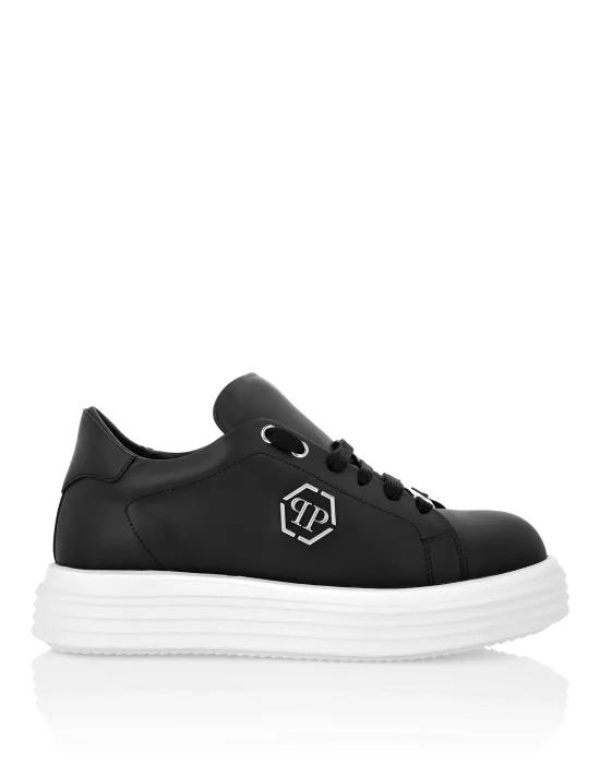 Low Top Sneakers Banks Hexagon