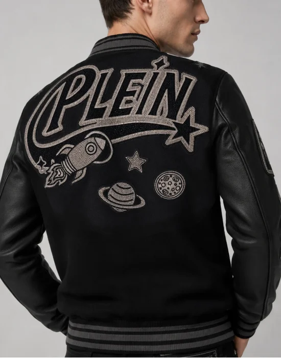 College Bomber Plein Space Strass