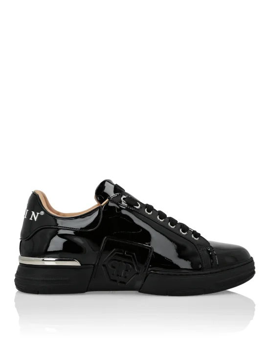 Patent Leather Lo-Top Sneakers Hexagon