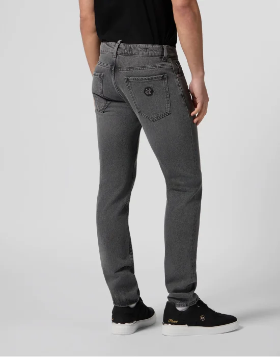 Basic Straight Cut Jeans
